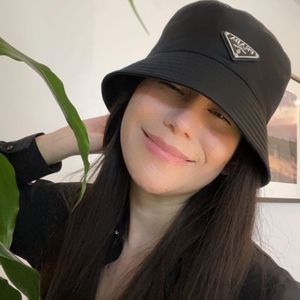 Meet your Posher, Rain